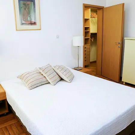 Skopjepad - Centrally Located, Stylish Pad * Skopje