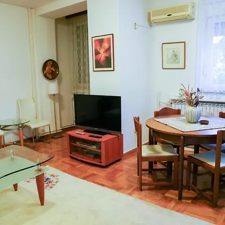 Skopjepad - Centrally Located, Stylish Pad * Skopje