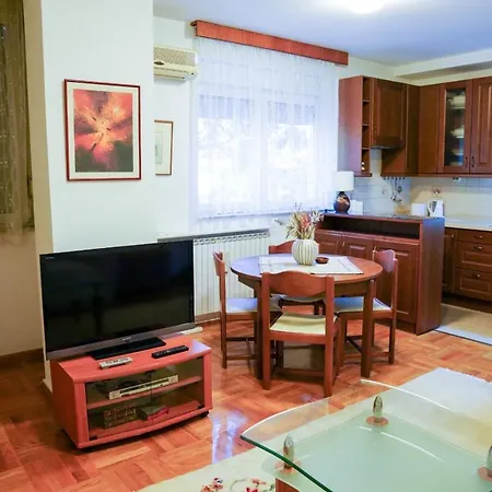 Lägenhet Skopjepad - Centrally Located, Stylish Pad *