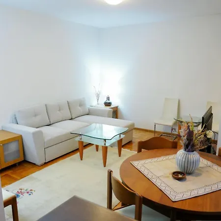 Skopjepad - Centrally Located, Stylish Pad *