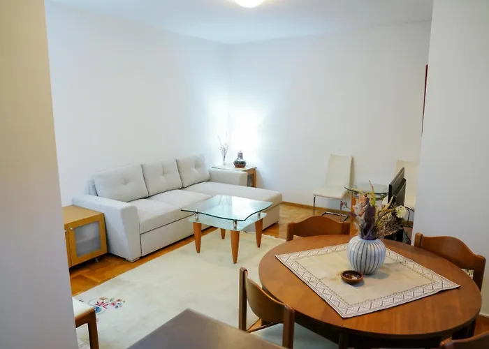 Skopjepad - Centrally Located, Stylish Pad *